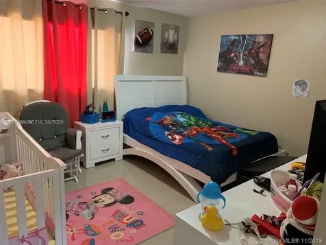 2313 W 60th Street Hialeah FL 33016