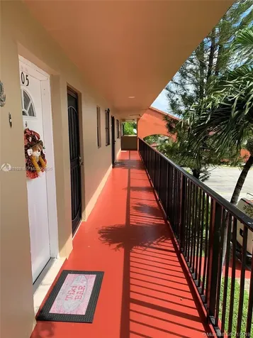 2313 W 60th Street Hialeah FL 33016
