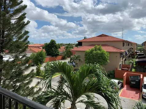 2313 W 60th Street Hialeah FL 33016