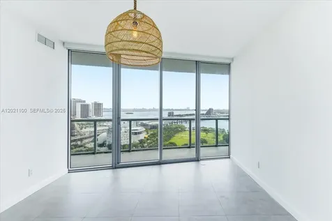 888 Biscayne Boulevard Miami FL 33132