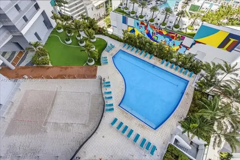 888 Biscayne Boulevard Miami FL 33132