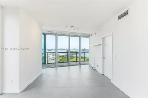 888 Biscayne Boulevard Miami FL 33132