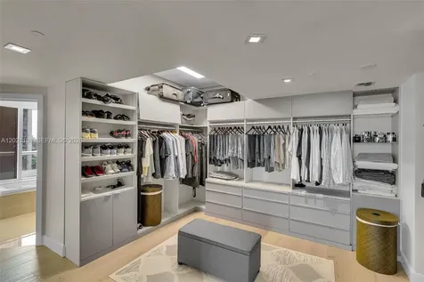 1643 Brickell Avenue Miami FL 33129
