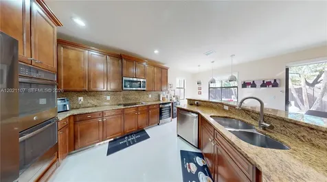 8610 NW 101st Place Doral FL 33178