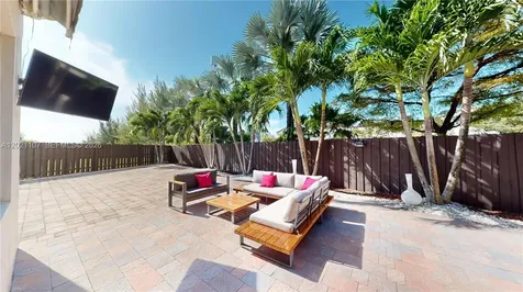 8610 NW 101st Place Doral FL 33178