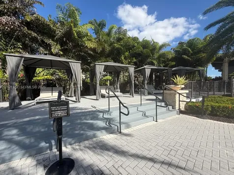 8610 NW 101st Place Doral FL 33178