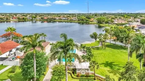 Hialeah FL 33015