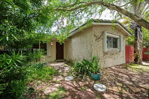 4512 SW 37th Avenue Dania Beach FL 33312