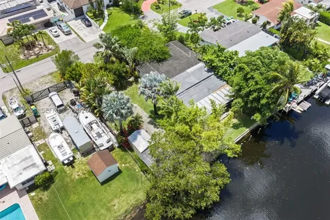 4512 SW 37th Avenue Dania Beach FL 33312
