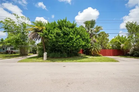 4512 SW 37th Avenue Dania Beach FL 33312