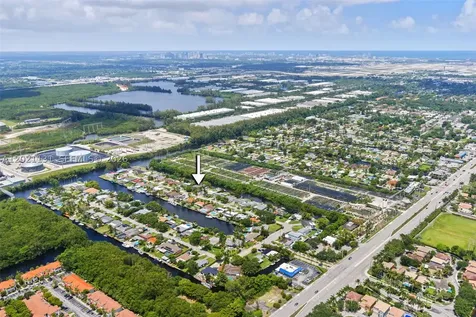 4512 SW 37th Avenue Dania Beach FL 33312
