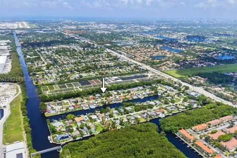 4512 SW 37th Avenue Dania Beach FL 33312