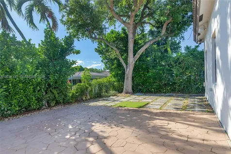 12442 SW 119th Court Miami FL 33186