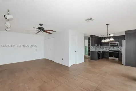 850 NW 98th Avenue Plantation FL 33324