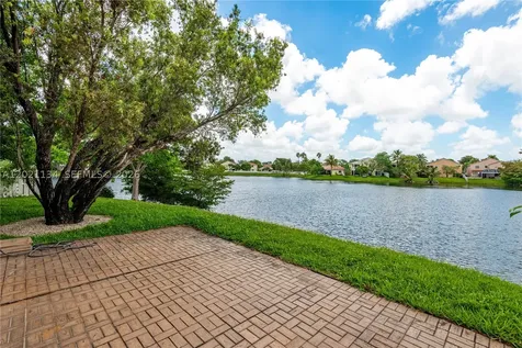 850 NW 98th Avenue Plantation FL 33324