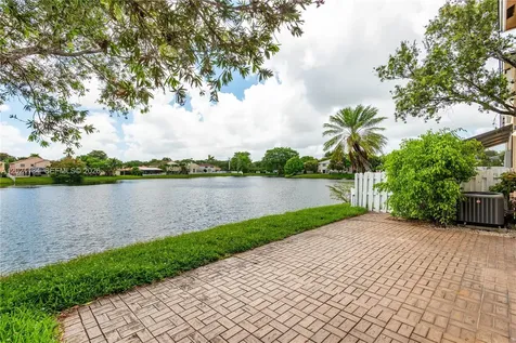 850 NW 98th Avenue Plantation FL 33324