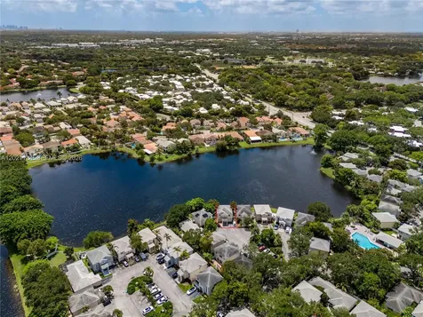 850 NW 98th Avenue Plantation FL 33324
