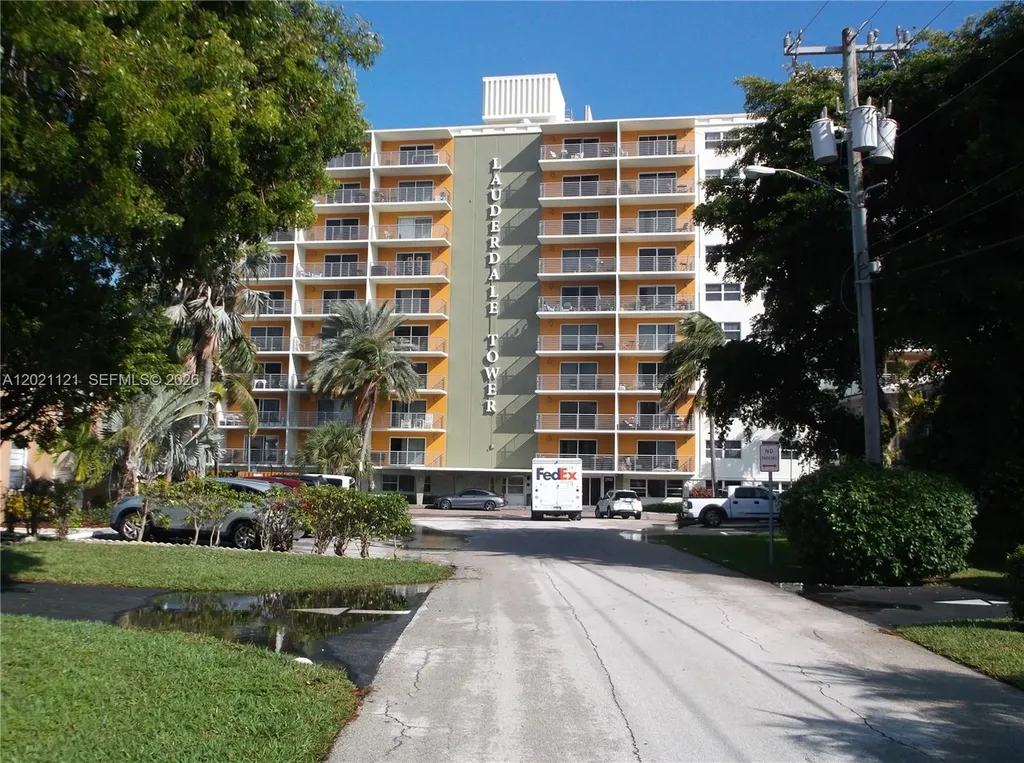 2900 NE 30th Street Fort Lauderdale FL 33306