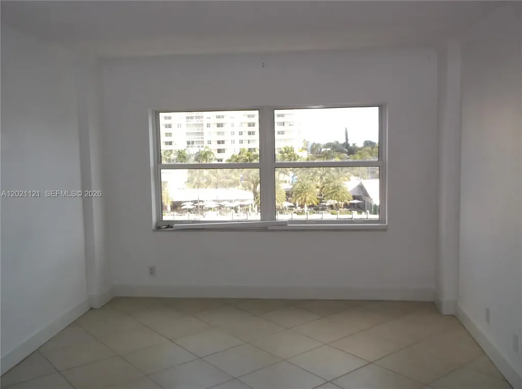 2900 NE 30th Street Fort Lauderdale FL 33306