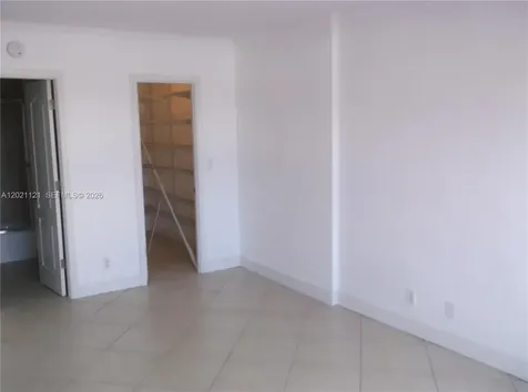 2900 NE 30th Street Fort Lauderdale FL 33306