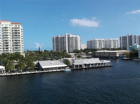 2900 NE 30th Street Fort Lauderdale FL 33306