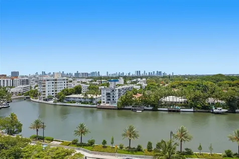 2555 Collins Avenue Miami Beach FL 33140