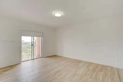 1 Alhambra Circle Coral Gables FL 33134