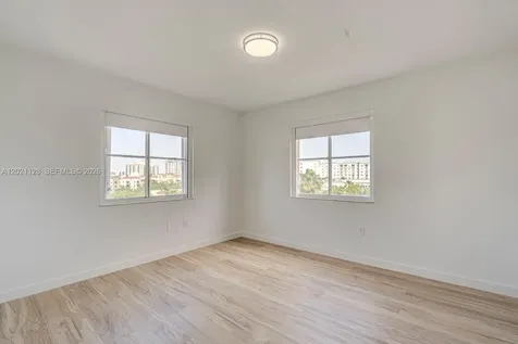 1 Alhambra Circle Coral Gables FL 33134