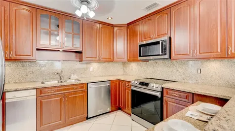 3611 SW 23rd Street Miami FL 33145
