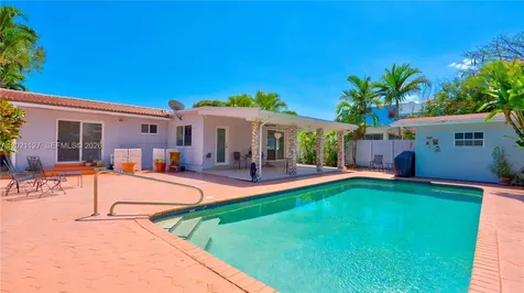 3611 SW 23rd Street Miami FL 33145