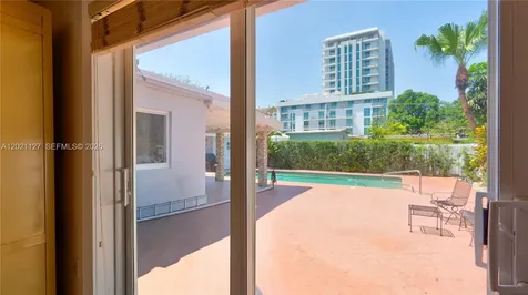 3611 SW 23rd Street Miami FL 33145