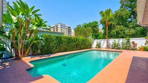 3611 SW 23rd Street Miami FL 33145