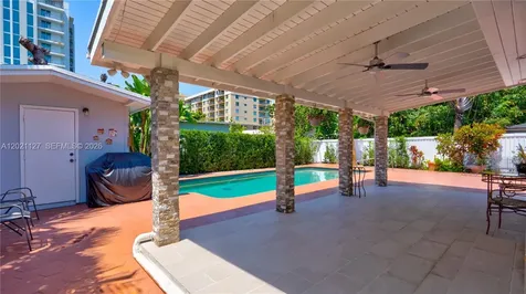 3611 SW 23rd Street Miami FL 33145