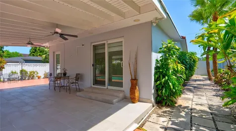 3611 SW 23rd Street Miami FL 33145
