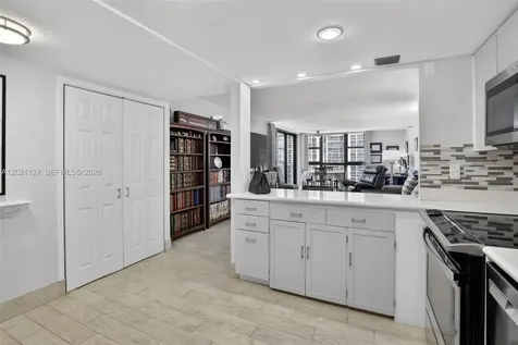 20515 E Country Club Drive Aventura FL 33180