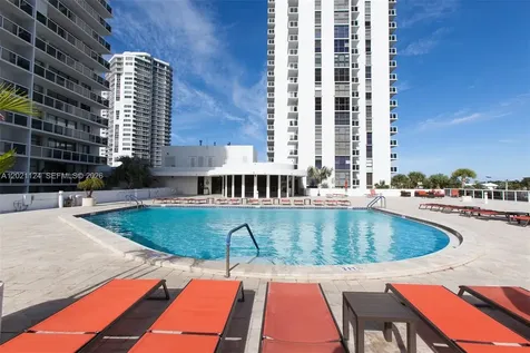 20515 E Country Club Drive Aventura FL 33180