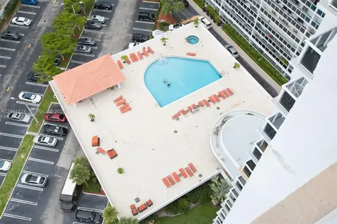20515 E Country Club Drive Aventura FL 33180