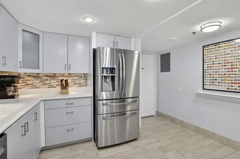 20515 E Country Club Drive Aventura FL 33180