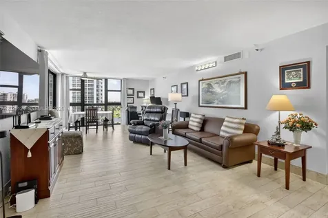 20515 E Country Club Drive Aventura FL 33180