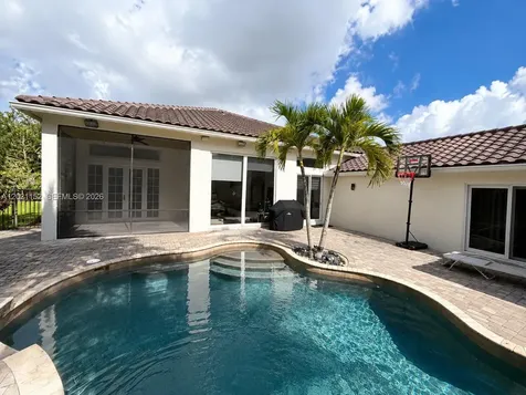 2616 Oakbrook Court Weston FL 33332