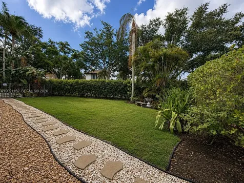2616 Oakbrook Court Weston FL 33332