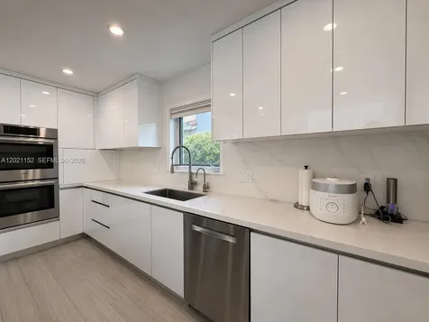 2616 Oakbrook Court Weston FL 33332