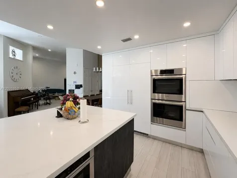 2616 Oakbrook Court Weston FL 33332
