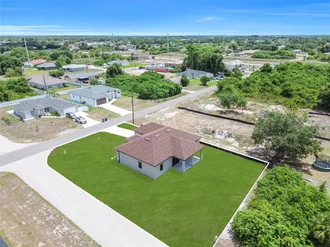 3115 2nd Street SW Lehigh Acres FL 33976