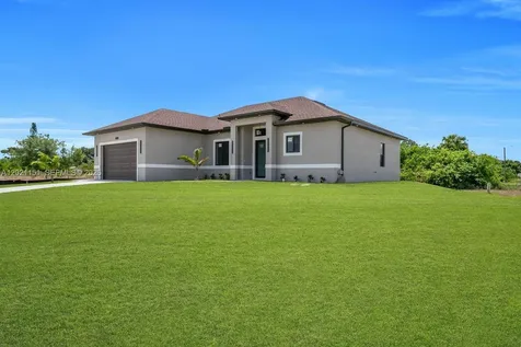 3115 2nd Street SW Lehigh Acres FL 33976