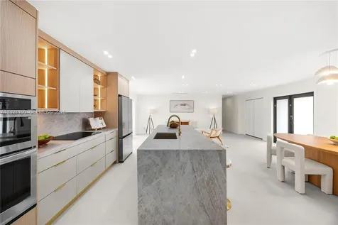 9261 SW 80th Terrace Miami FL 33173