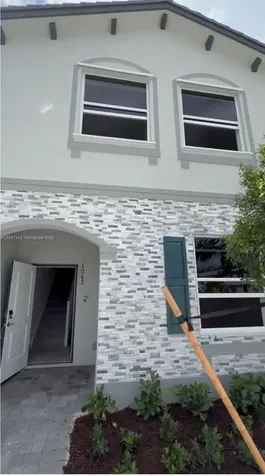 1063 SE 2nd Terrace Homestead FL 33034