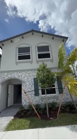 1063 SE 2nd Terrace Homestead FL 33034