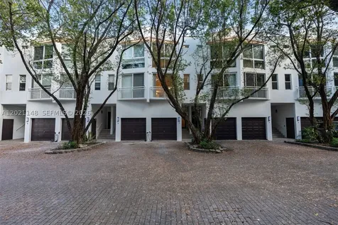 325 Meridian Avenue Miami Beach FL 33139