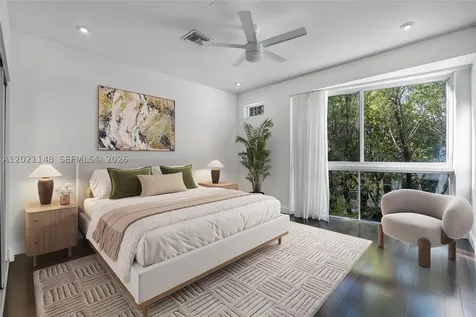 325 Meridian Avenue Miami Beach FL 33139